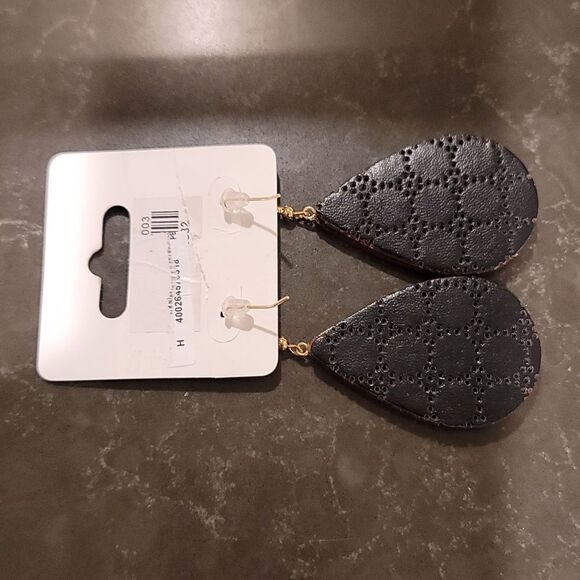 BRAND NEW MUDD BOHEMIAN WOOD TEARDROP DANGLE EARRINGS 2.25" STATEMENT  E… - Picture 8 of 9